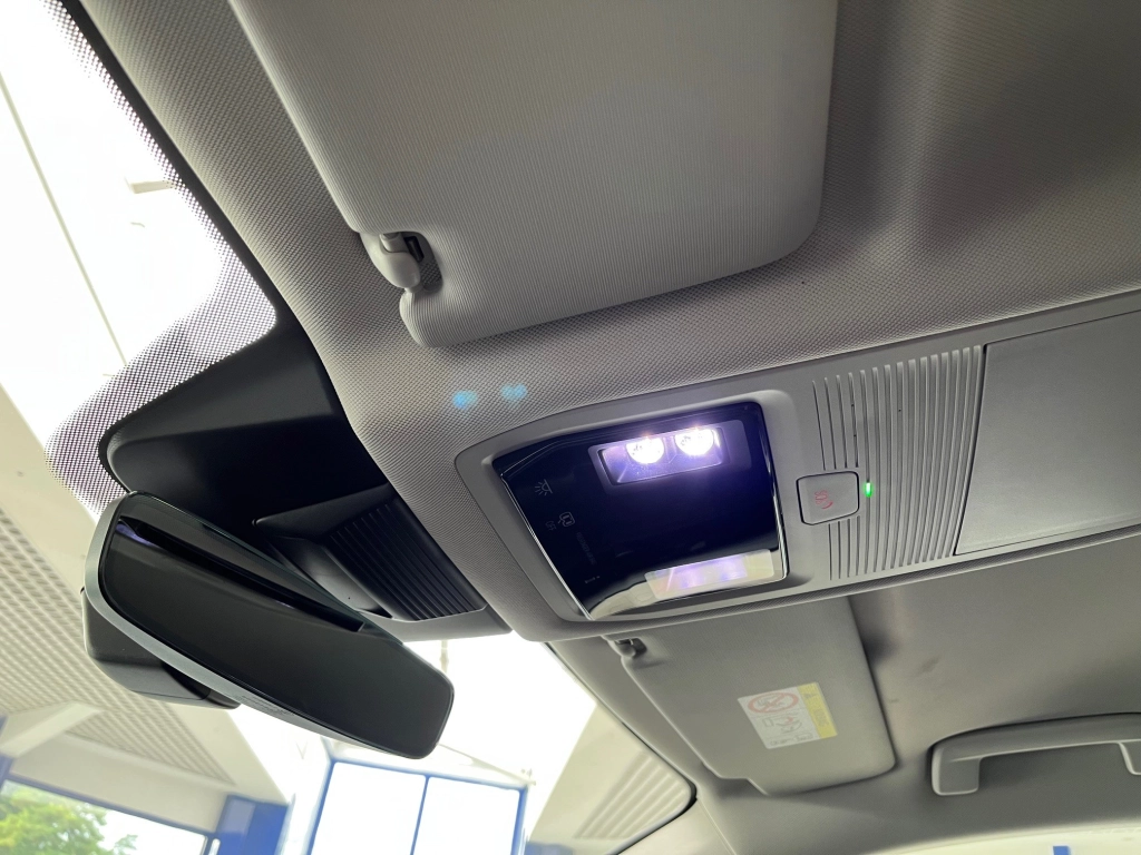 VW Tiguan 1.5 eTSI-DSG,Life,LED+,Komfort,AHK,18-Zoll