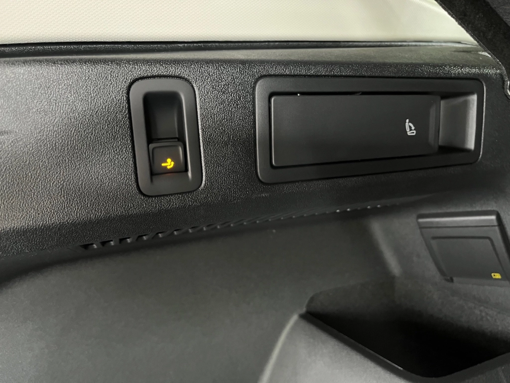 VW Tiguan 1.5 eTSI-DSG,Life,LED+,Komfort,AHK,18-Zoll