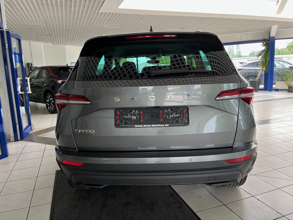 Skoda Karoq 1.5 TSI DSG+AHK+RFK+ACC+Navi+el.Heckkl.++