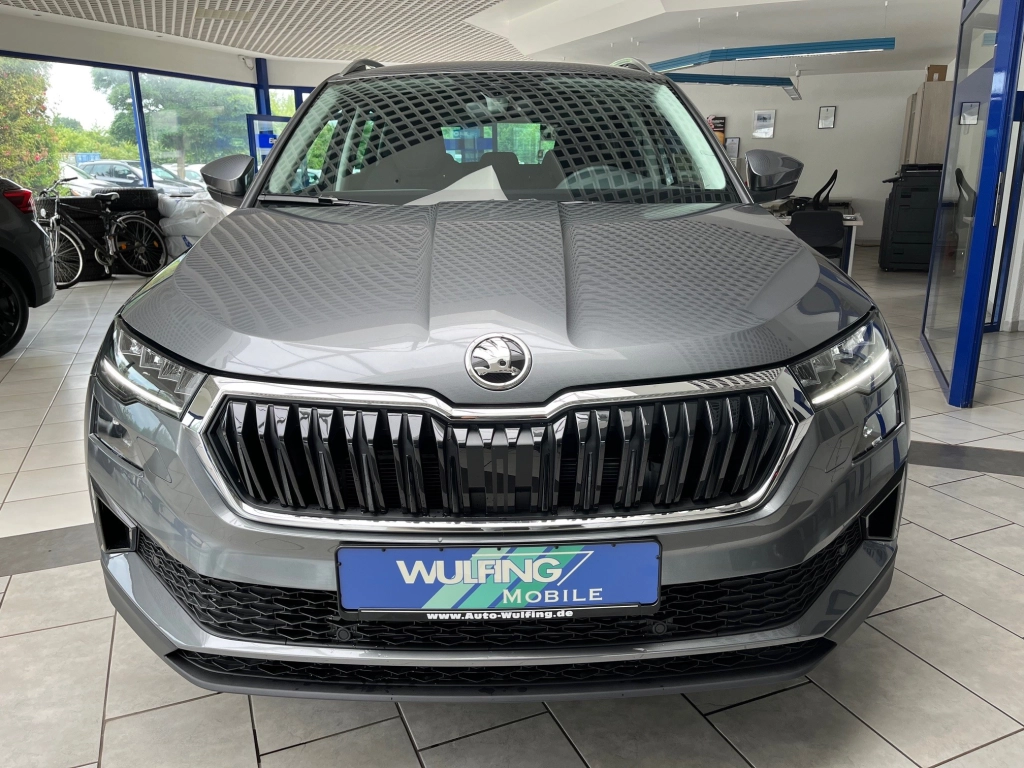 Skoda Karoq 1.5 TSI DSG+AHK+RFK+ACC+Navi+el.Heckkl.++