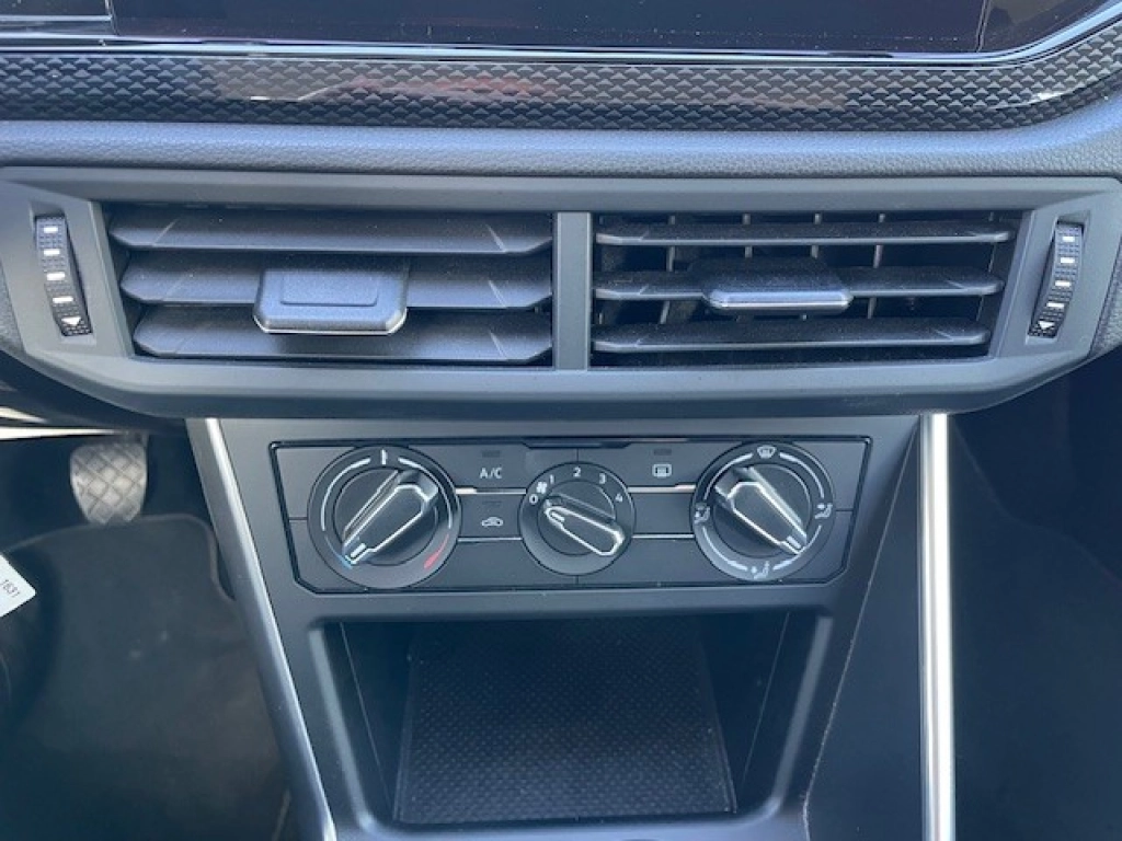 VW Polo 1.0 TSI Life LED,PDC,GRA,RF-Kam.GRA,CarPlay