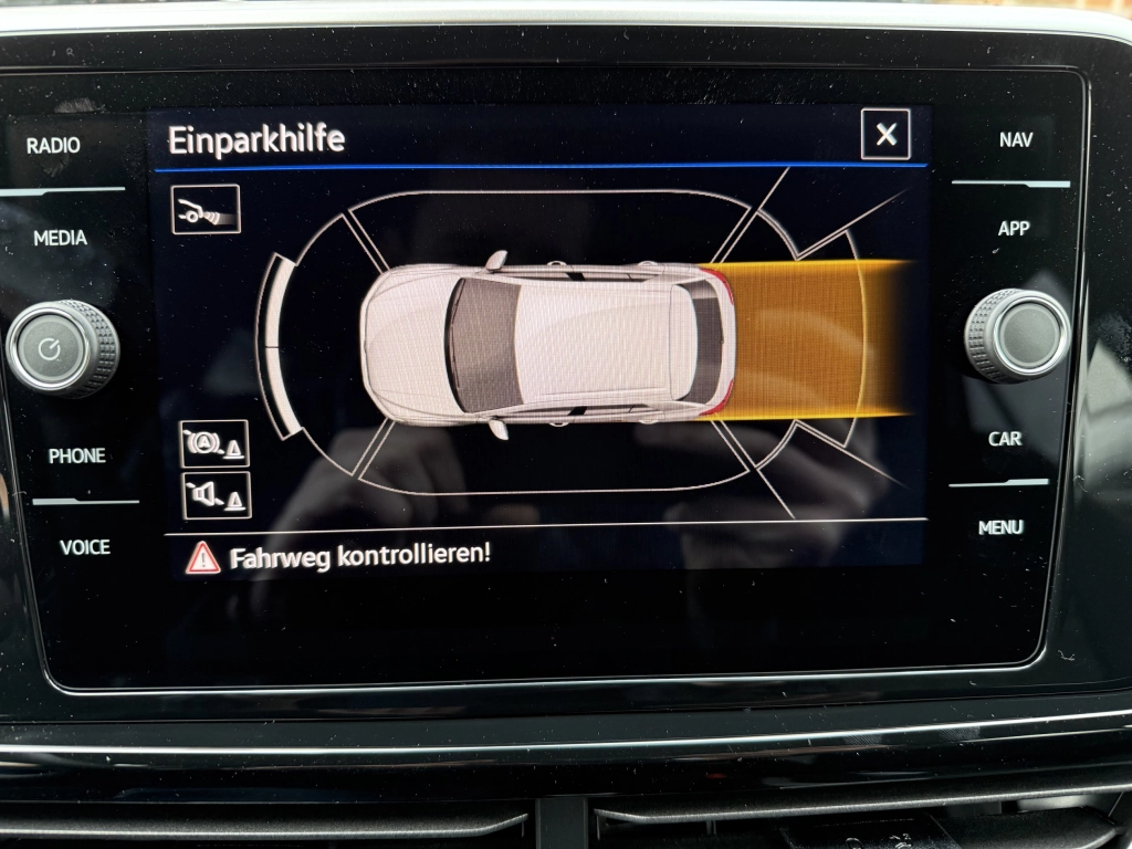 VW T-Roc 1.5 TSI DSG R-Line,19-Zoll,Easy-Open,AHK 