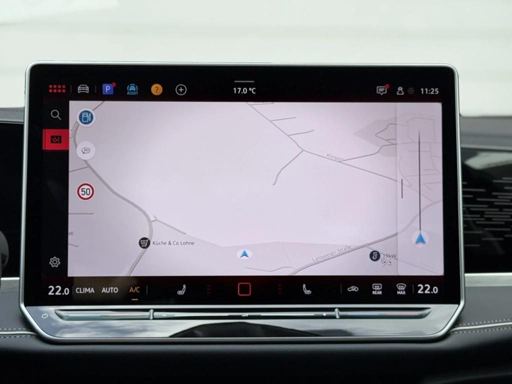 VW Passat Variant 1.5 eTSI-DSG Elegance, IQ,Navi Pro