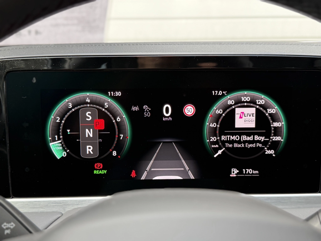 VW Passat Variant 1.5 eTSI-DSG Elegance, IQ,Navi Pro