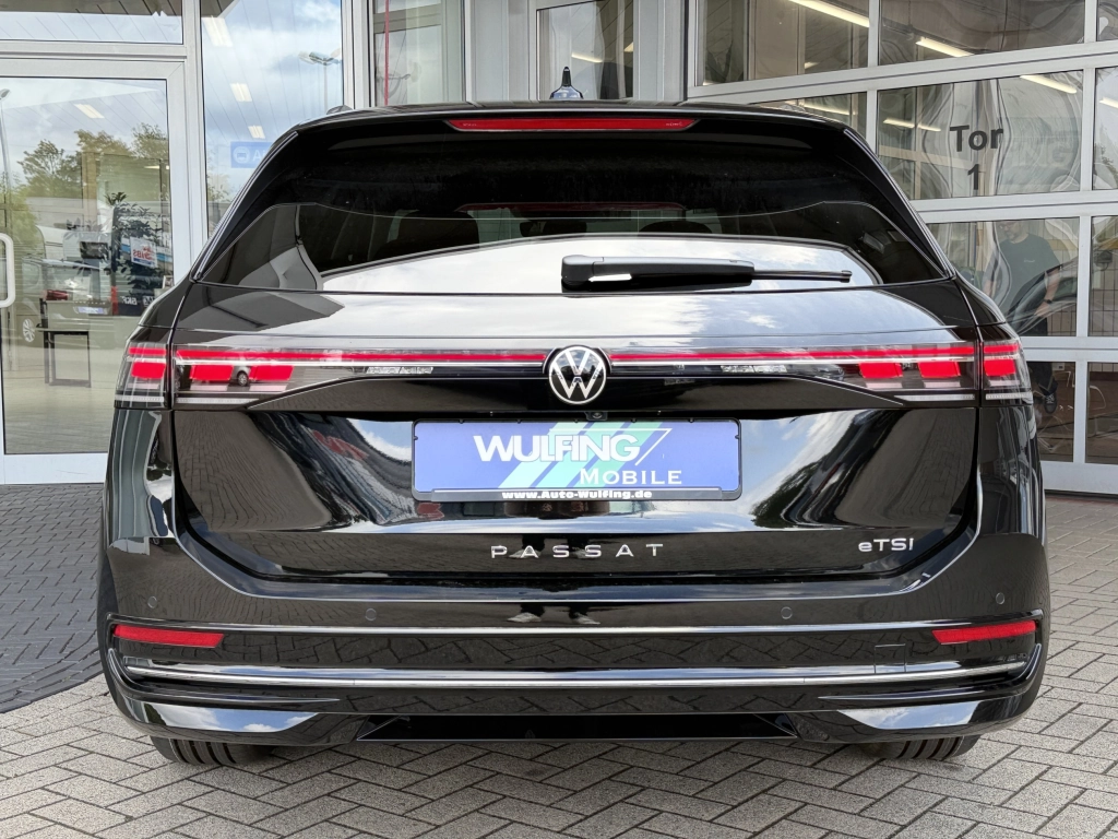 VW Passat Variant 1.5 eTSI-DSG Elegance, IQ,Navi Pro
