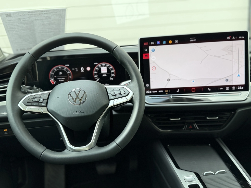 VW Passat Variant 1.5 eTSI-DSG Elegance, IQ,Navi Pro