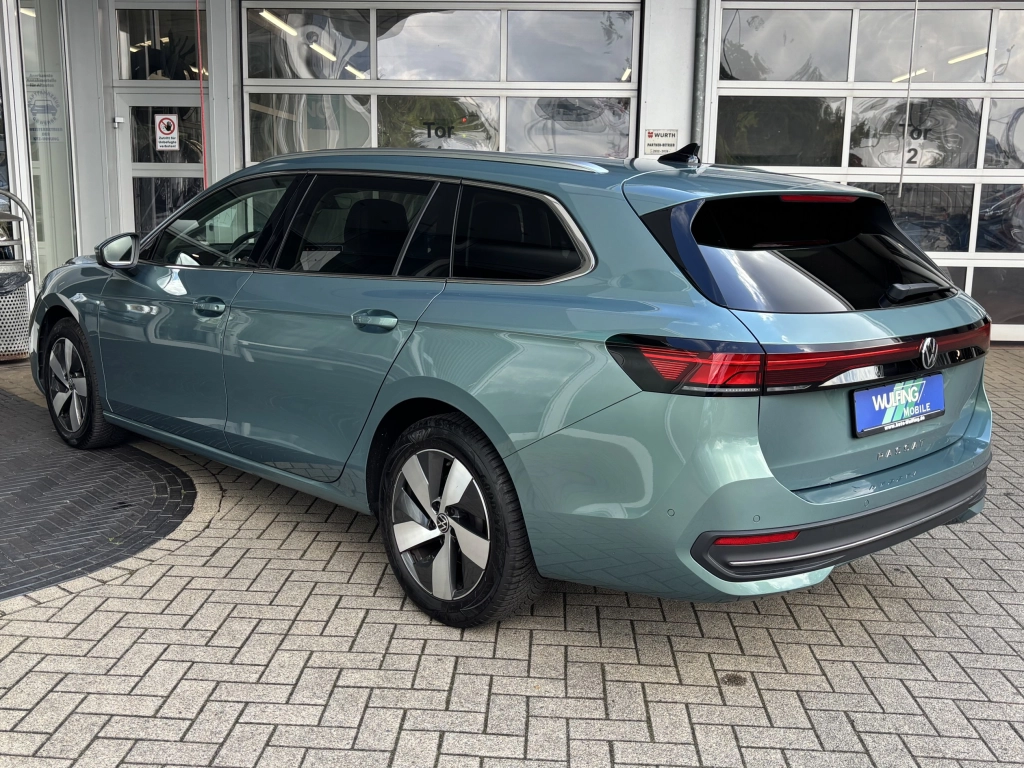 VW Passat 2.0TDI Business ACC Navi AHK Ambiente LED