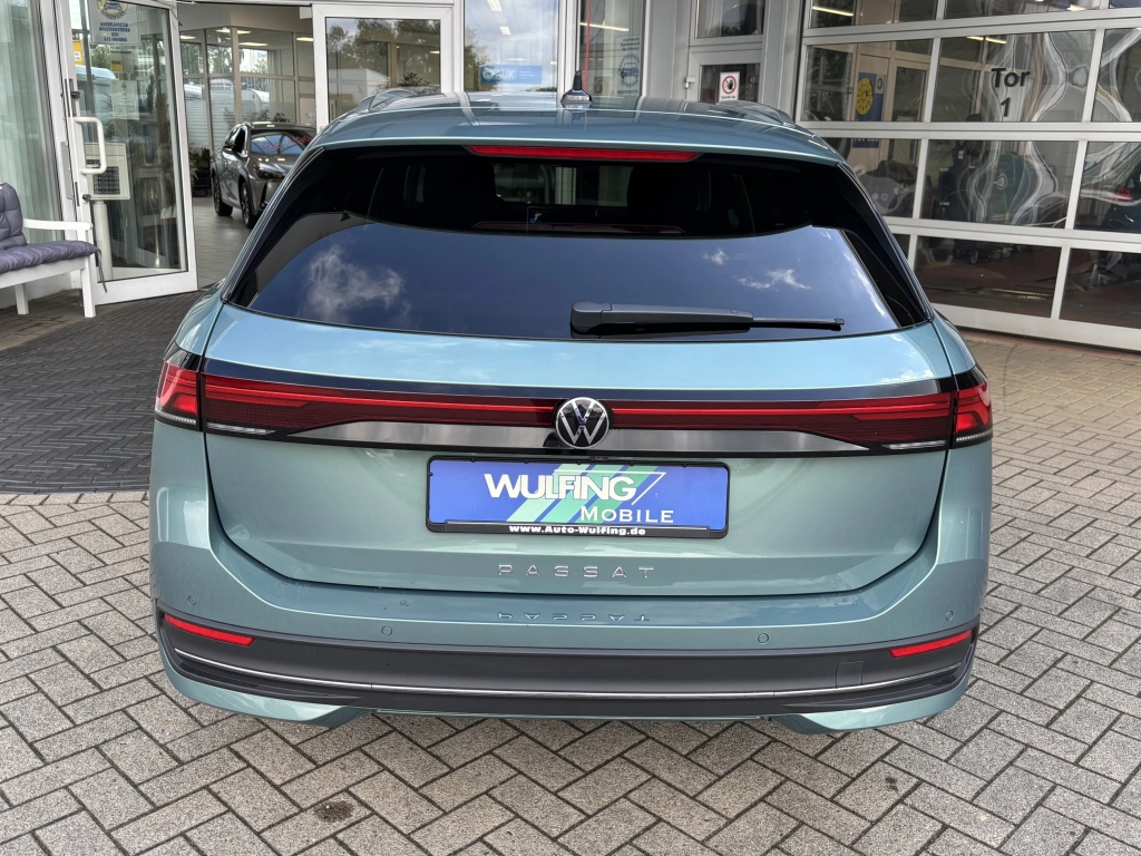 VW Passat 2.0TDI Business ACC Navi AHK Ambiente LED