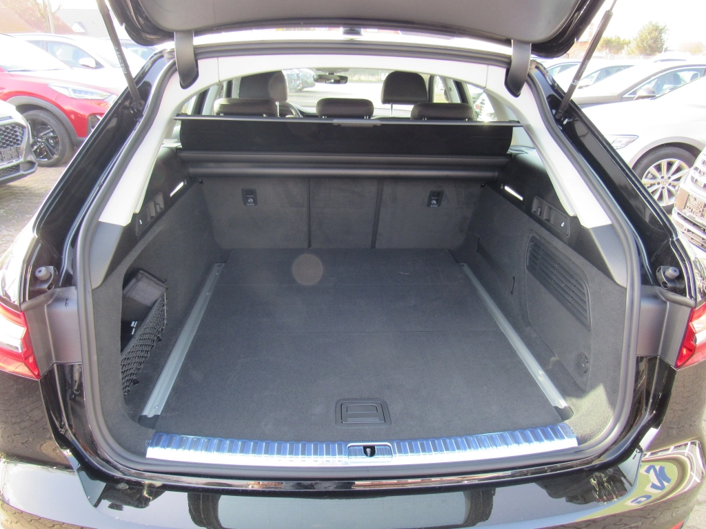 Audi A6 Avant 40TDI S-Tronic Sport Assistenz-Paket Tour Matrix-LED