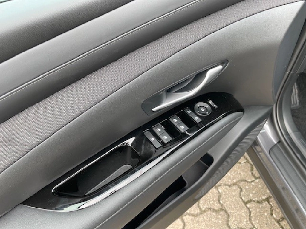Hyundai TUCSON 1.6 T-GDI-DCT MHEV Trend, Matrix-LED,+++