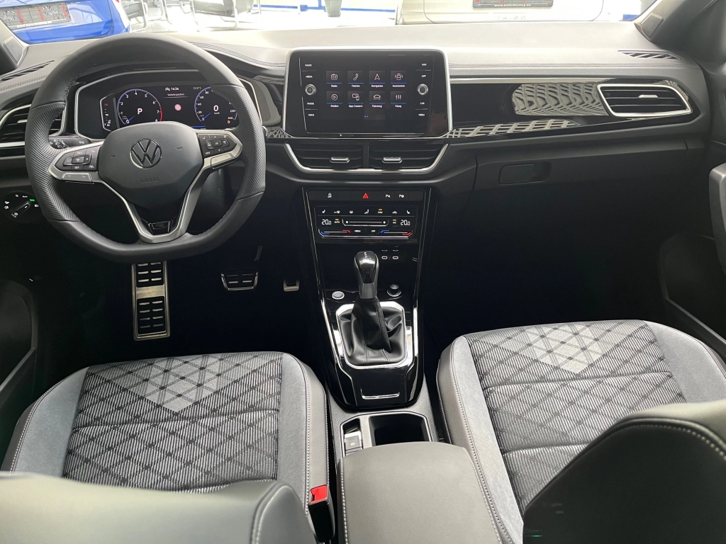 VW T-Roc R-LINE 1.5 TSI-OPF DSG IQ DRIVE, AHK