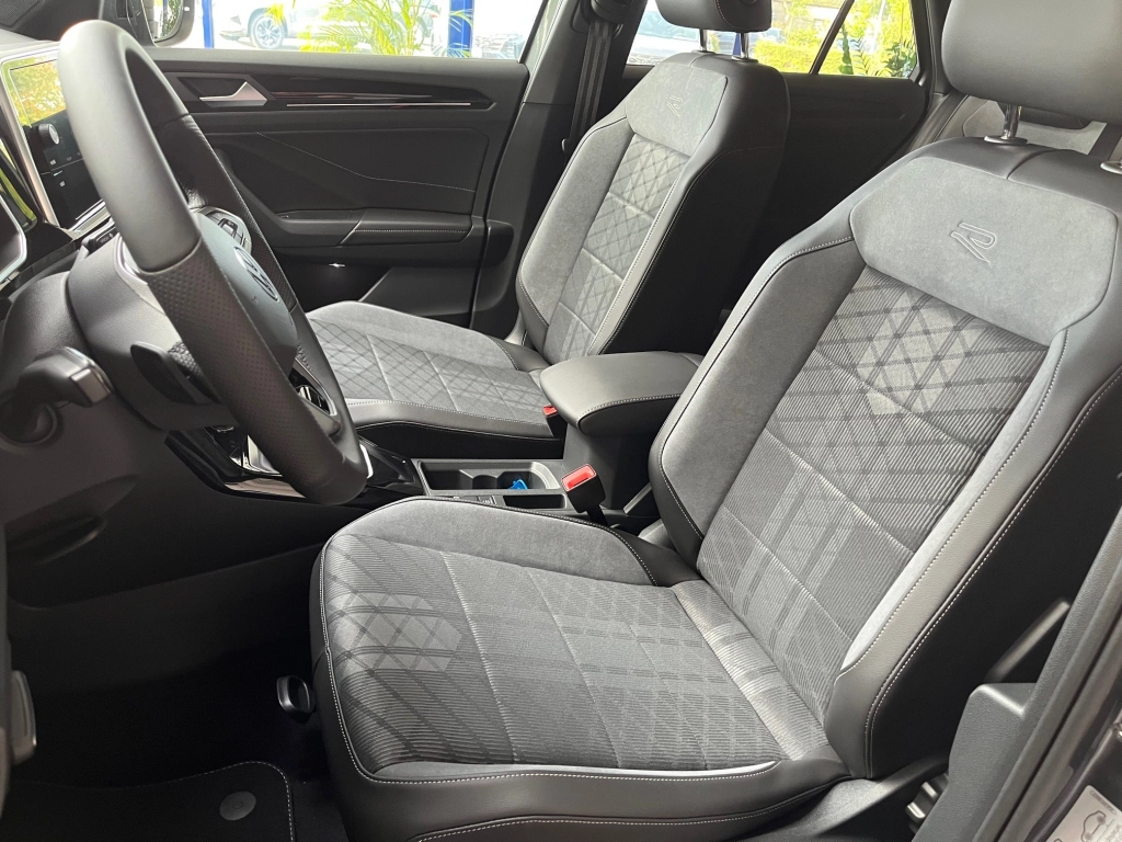 VW T-Roc R-LINE 1.5 TSI-OPF DSG IQ DRIVE, AHK