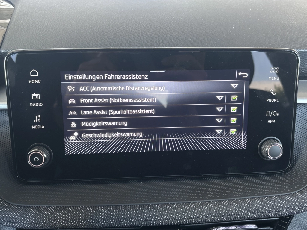 Skoda Fabia 1.0TSI DSG-115 Top-Selection ACC LED-SW