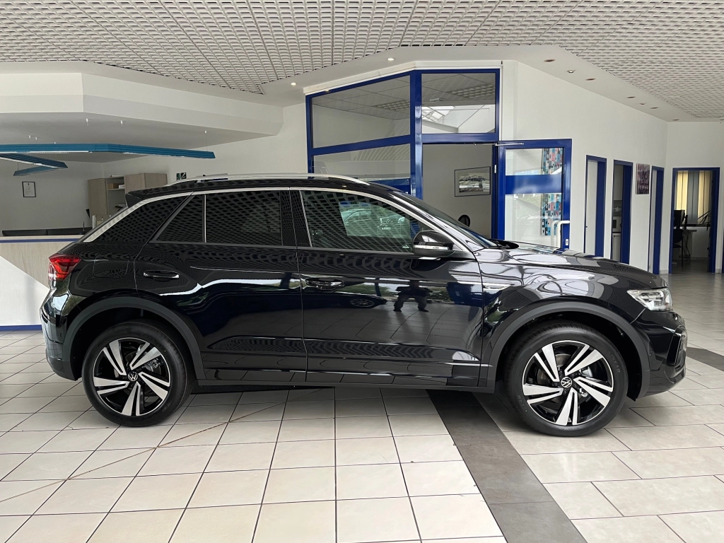 VW T-Roc R-LINE 1.5 TSI-OPF DSG IQ DRIVE, AHK