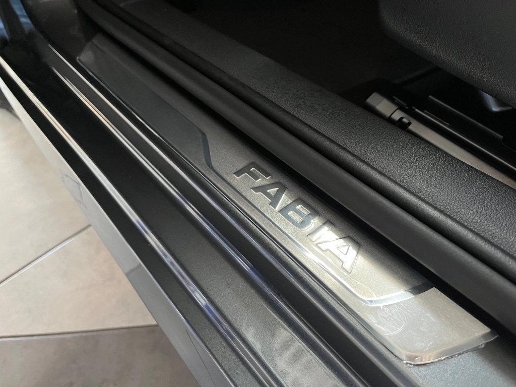 Skoda Fabia 1.0 TSI-DSG-115PS Top-Selection