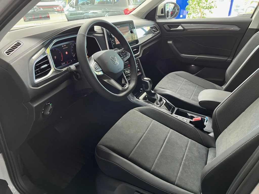 VW T-Roc STYLE 1.5 TSI-DSG, Matrix, EasyOpen, RFK