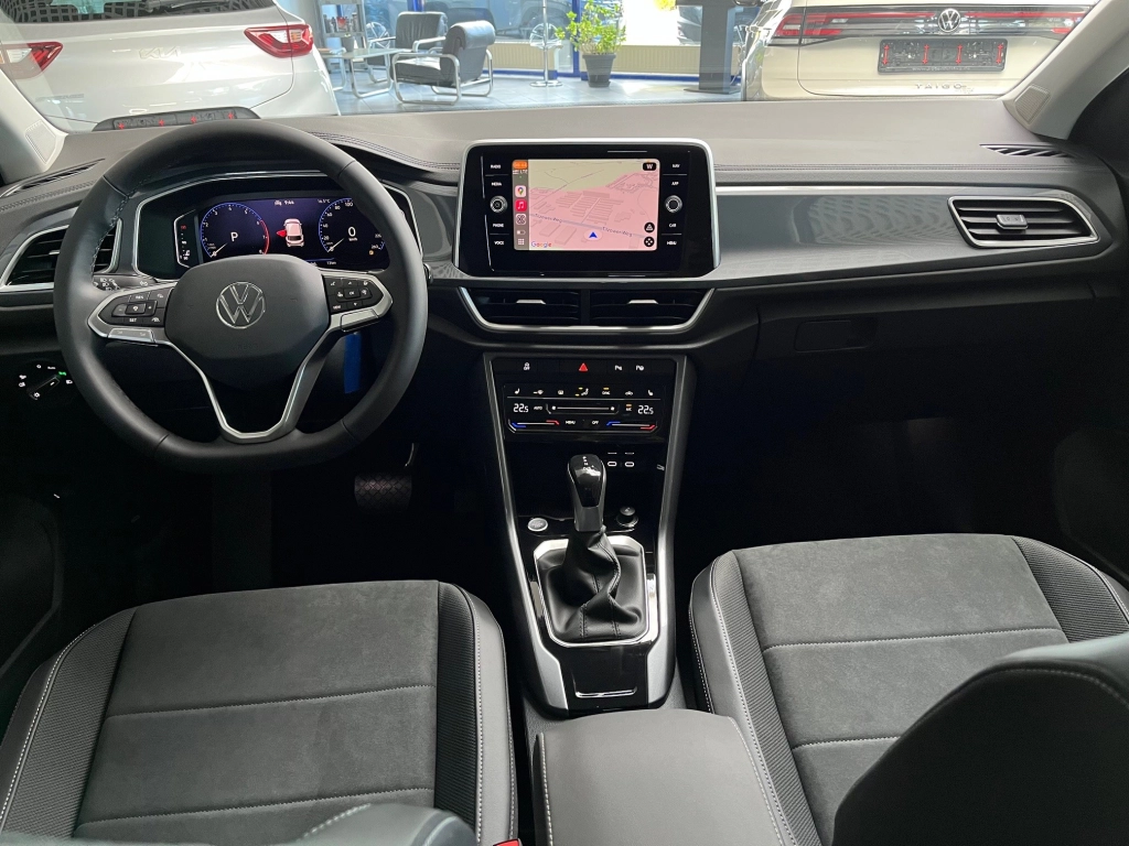 VW T-Roc STYLE 1.5 TSI-DSG, Matrix, EasyOpen, RFK
