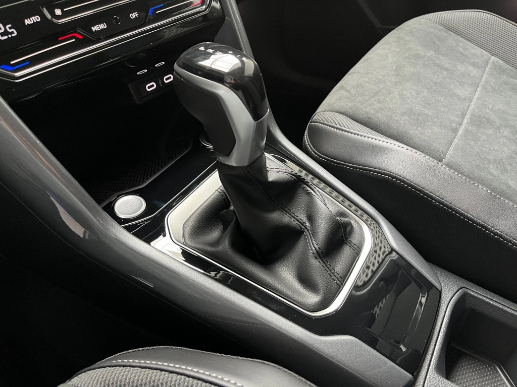 VW T-Roc STYLE 1.5 TSI-DSG, Matrix, EasyOpen, RFK