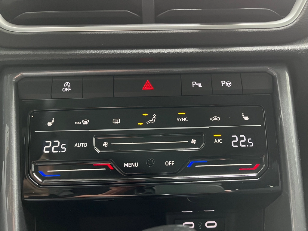 VW T-Roc STYLE 1.5 TSI-DSG, Matrix, EasyOpen, RFK