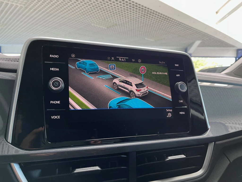 VW T-Roc STYLE 1.5 TSI-DSG, Matrix, EasyOpen, RFK