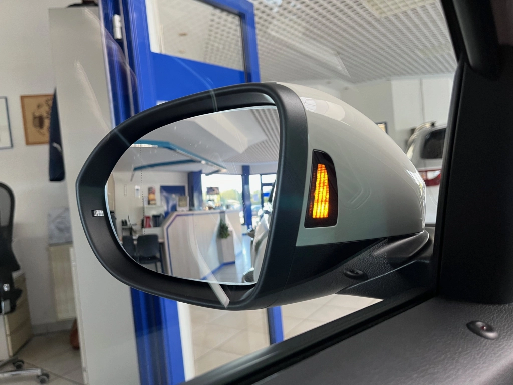 VW T-Roc STYLE 1.5 TSI-DSG, Matrix, EasyOpen, RFK