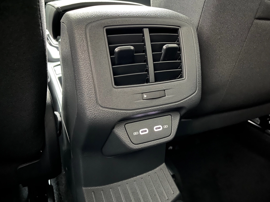 VW T-Roc STYLE 1.5 TSI-DSG, Matrix, EasyOpen, RFK