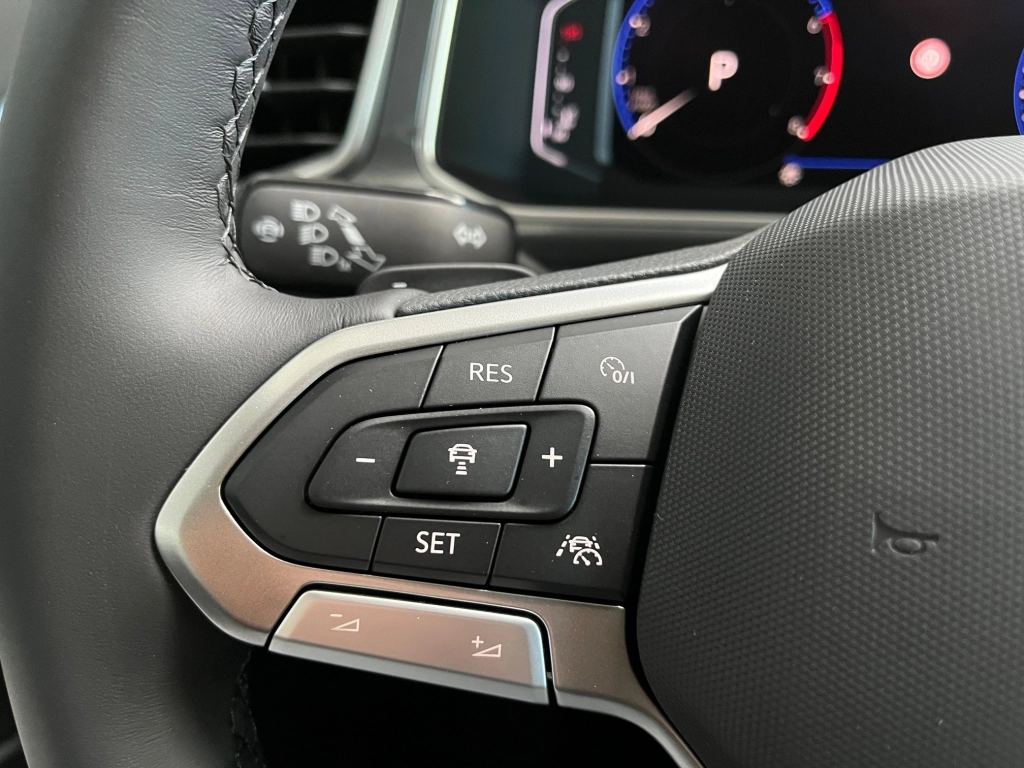 VW T-Roc STYLE 1.5 TSI-DSG, Matrix, EasyOpen, RFK
