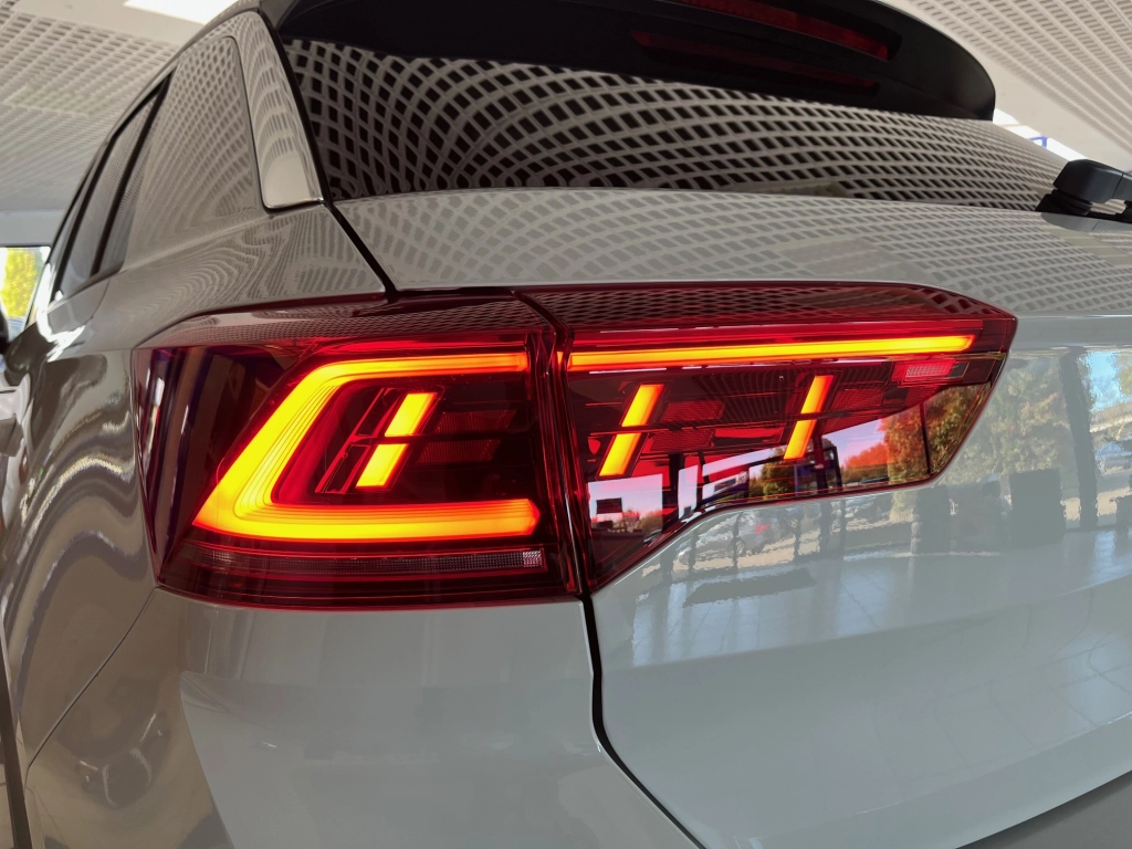VW T-Roc STYLE 1.5 TSI-DSG, Matrix, EasyOpen, RFK