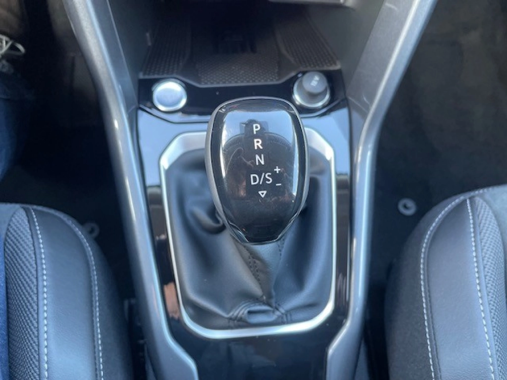 VW T-Roc STYLE 1.5 TSI-DSG, Matrix, EasyOpen, RFK