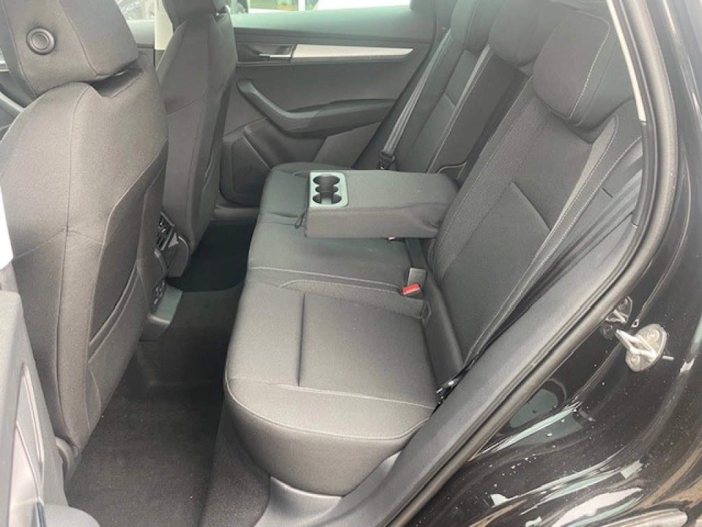 Skoda Karoq 1.5 TSI DSG+AHK+RFK+ACC+Navi+el.Heckkl.++