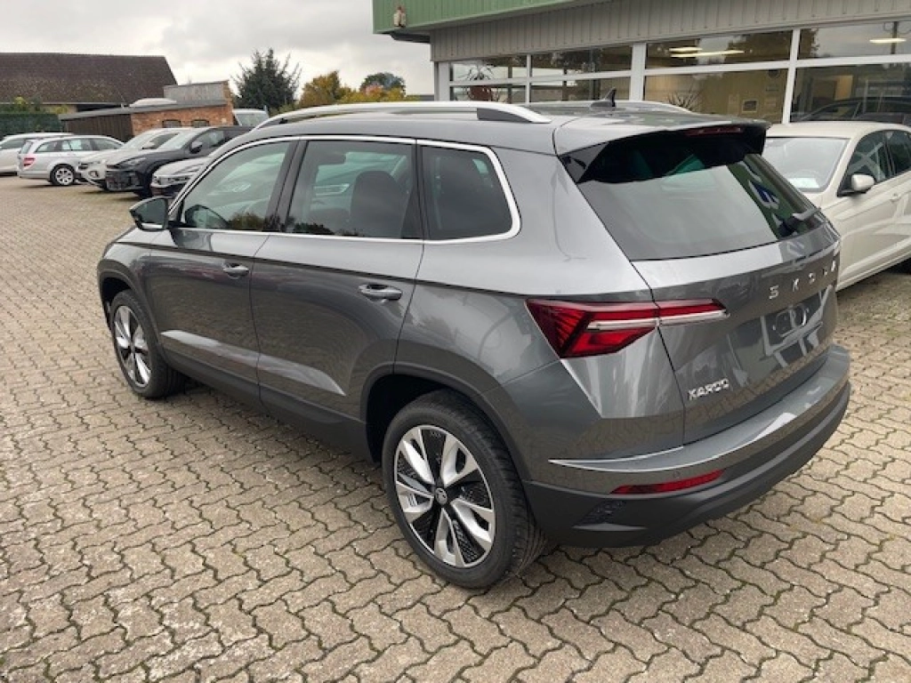 Skoda Karoq 1.5 TSI DSG+AHK+RFK+ACC+Navi+el.Heckkl.++