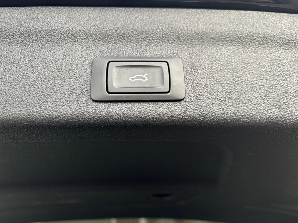 Audi A6 Avant 45TDI Quattro Autom. Matrix ACC PDC