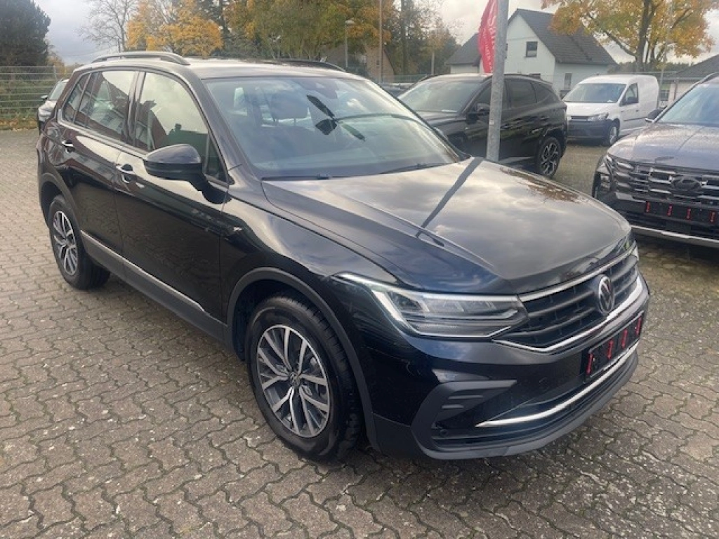 VW Tiguan 1.4 TSI Life eHybrid ACC LED NAVI FPK DAB