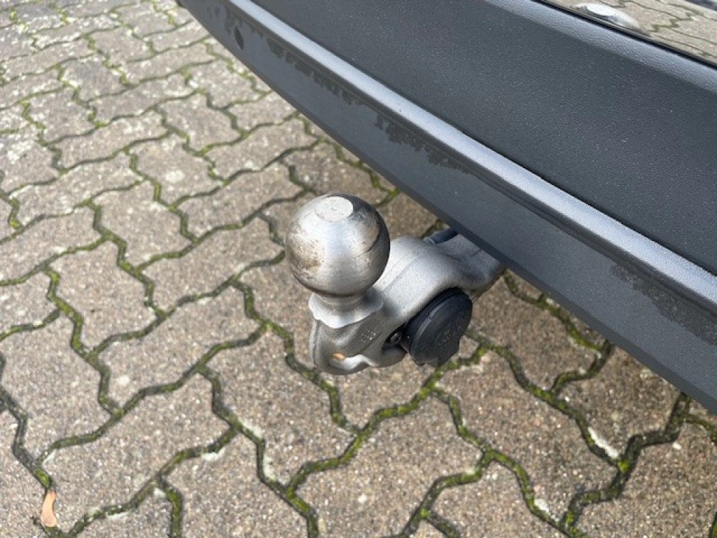 VW Tiguan 1.4 TSI Life eHybrid ACC LED NAVI FPK DAB