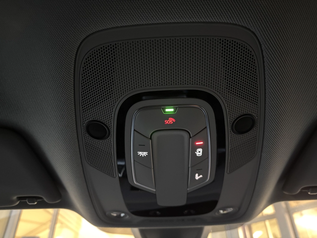 Audi Q5 40TDI quattro Business-Paket AHK FPK Navi LED