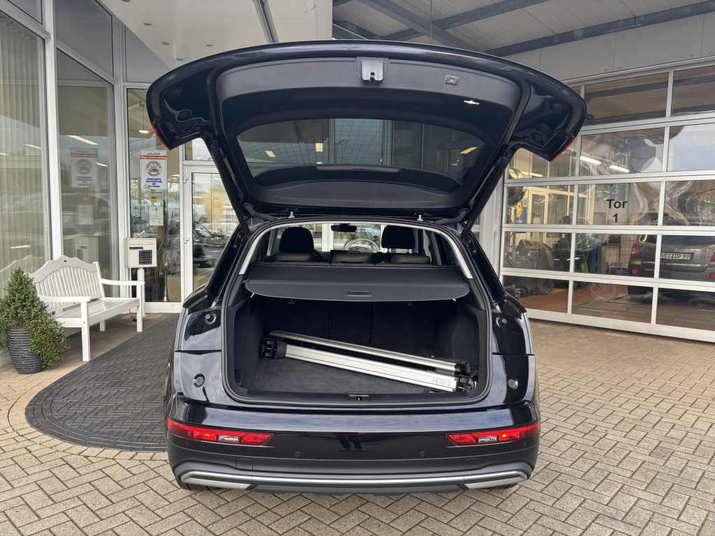 Audi Q5 40TDI quattro Business-Paket AHK FPK Navi LED