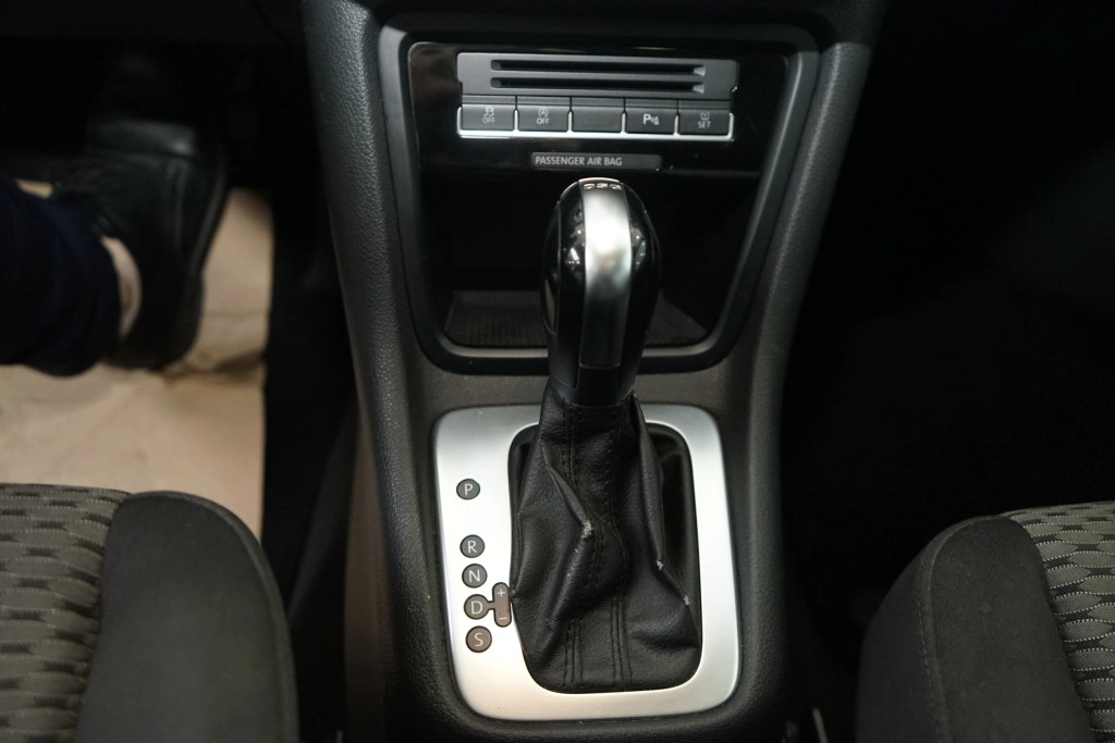 VW Sharan Trendline BMT+PANO+KLIMA+AHK+TEMPOMAT