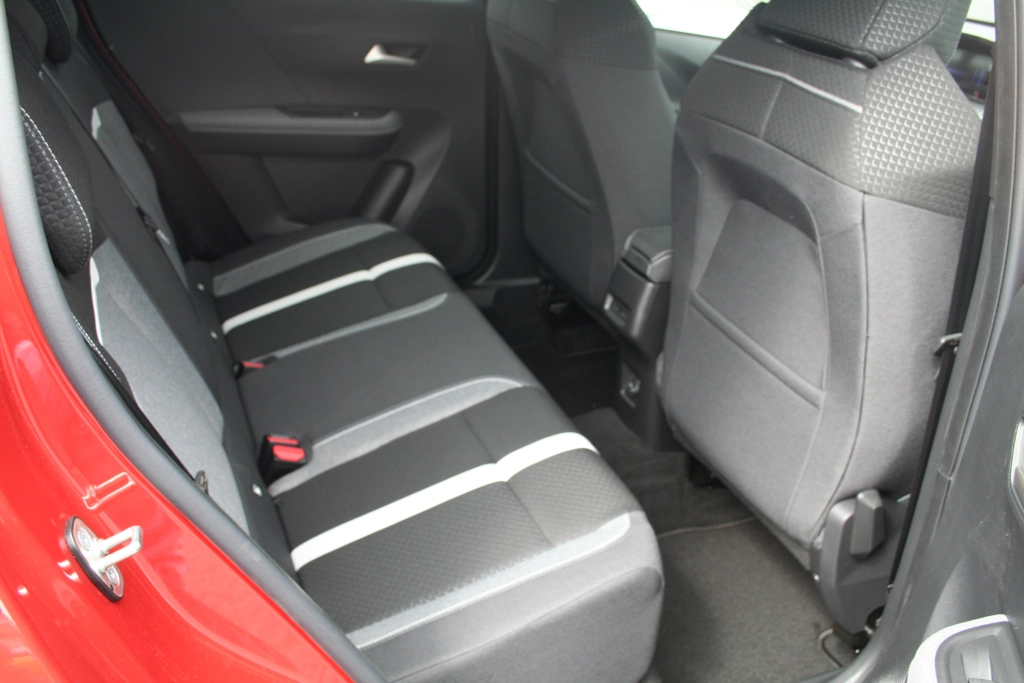 Opel Frontera GS Hybrid 110PS Navigation, Kamera, PDC