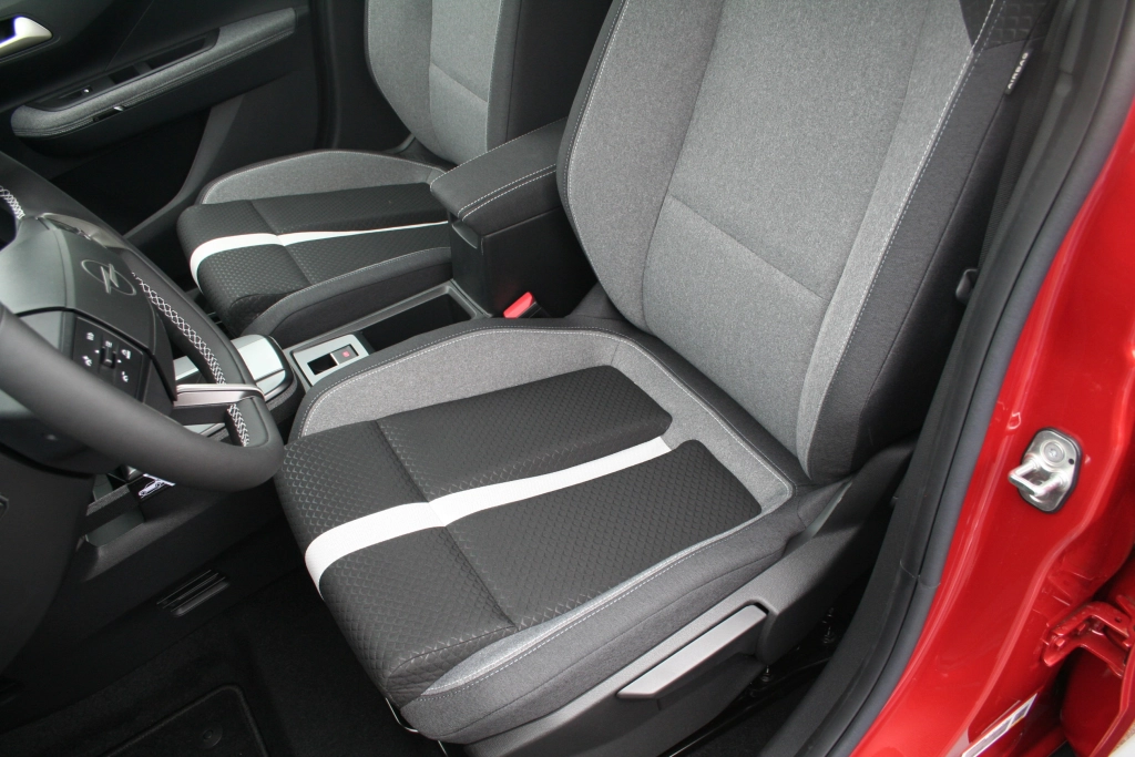 Opel Frontera GS Hybrid 110PS Navigation, Kamera, PDC