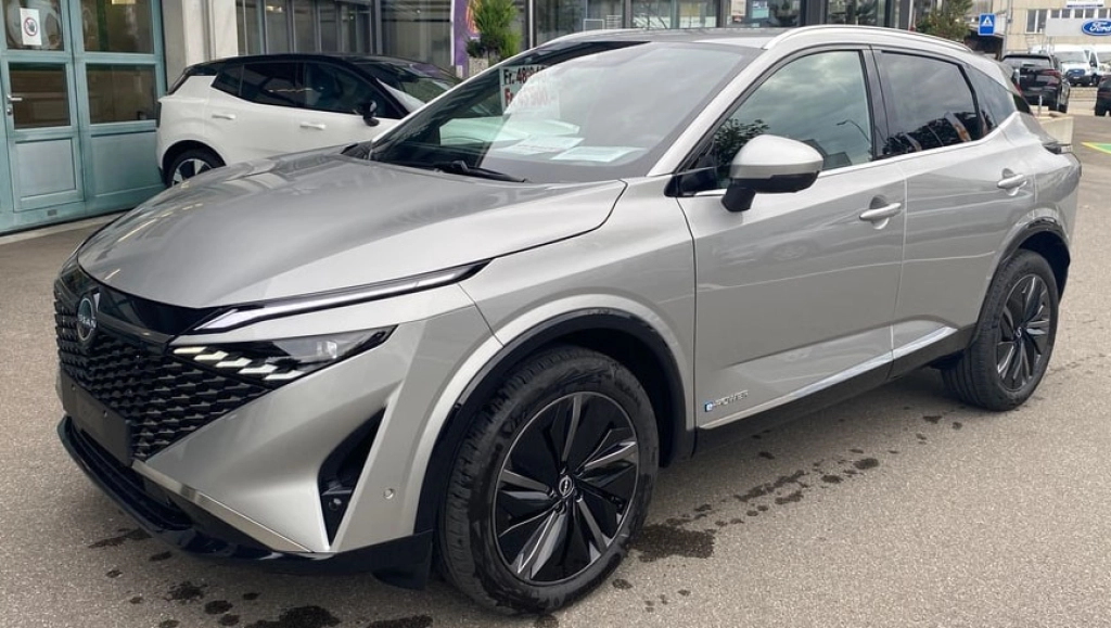 Nissan Qashqai 1.3 AT Connecta Navi LED P-Dach AVM skey 
