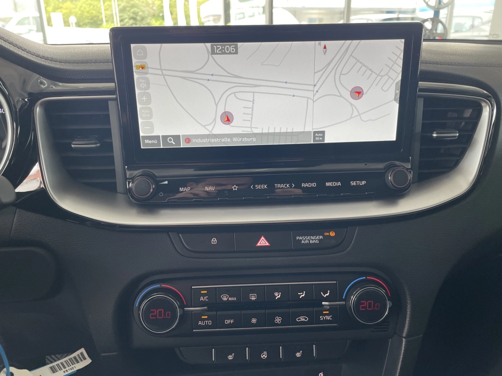 Kia XCeed MJ 25 1.5 T-GDI DCT Navi LED PDC v+h Kamera 