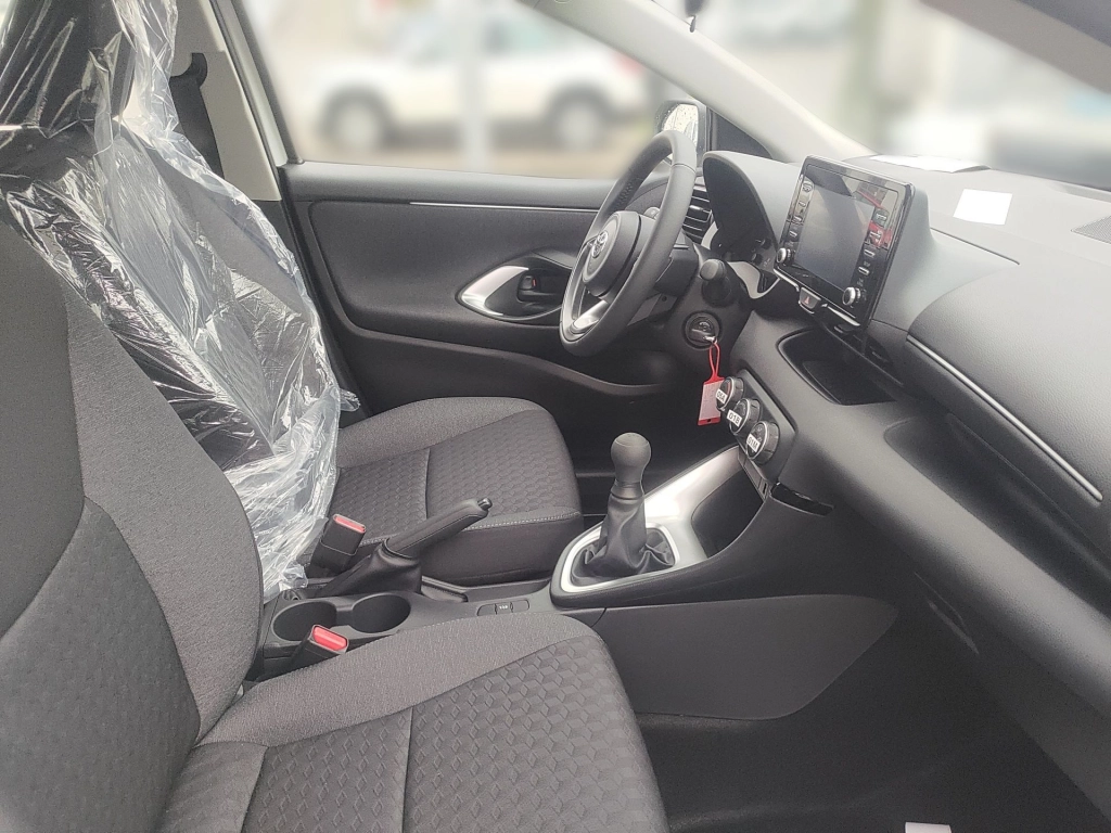 Toyota Yaris Comfort 1,0-l-VVT-i, 53 kW (72 PS) 5-Gang-Schaltgetriebe 