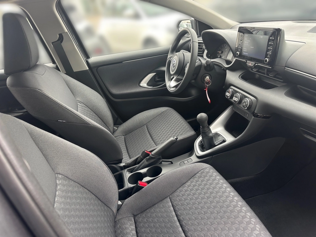 Toyota Yaris Comfort 1,0-l-VVT-i, 53 kW (72 PS) 5-Gang-Schaltgetriebe