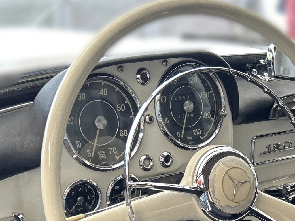 Mercedes-Benz 190 SL 