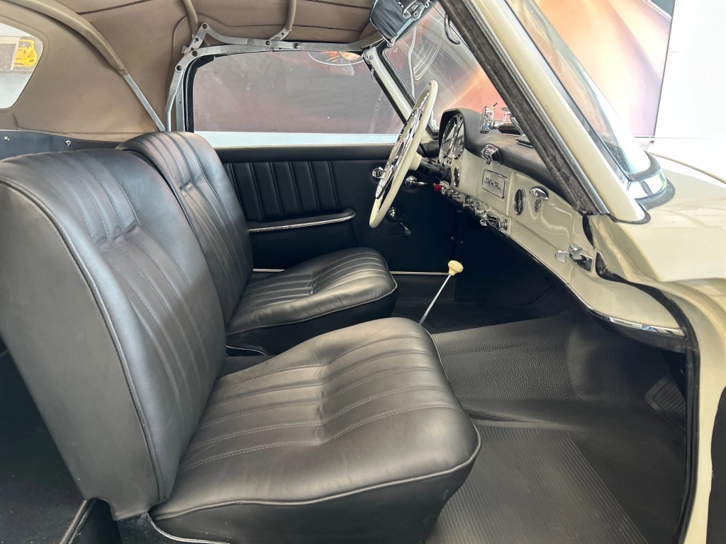 Mercedes-Benz 190 SL 
