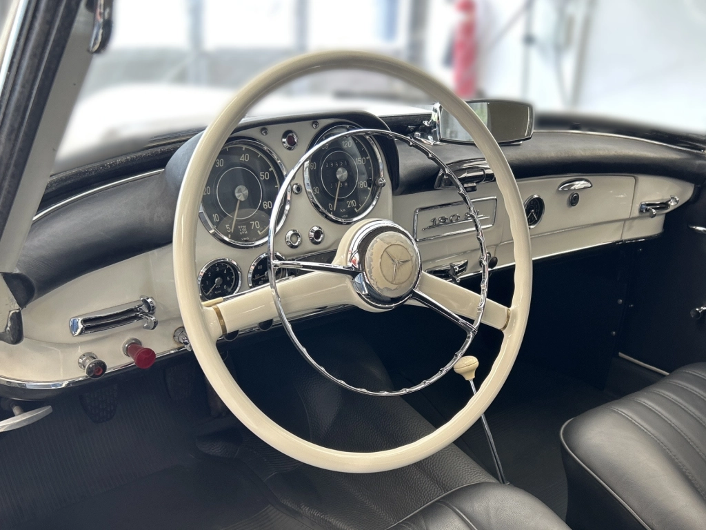 Mercedes-Benz 190 SL 