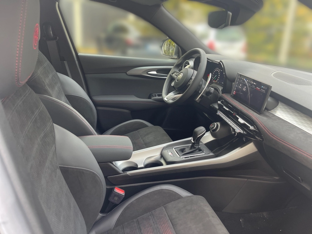 Alfa Romeo Tonale 1.3T Veloce Plug-In |  AWD | 360°KAMERA|SPORT