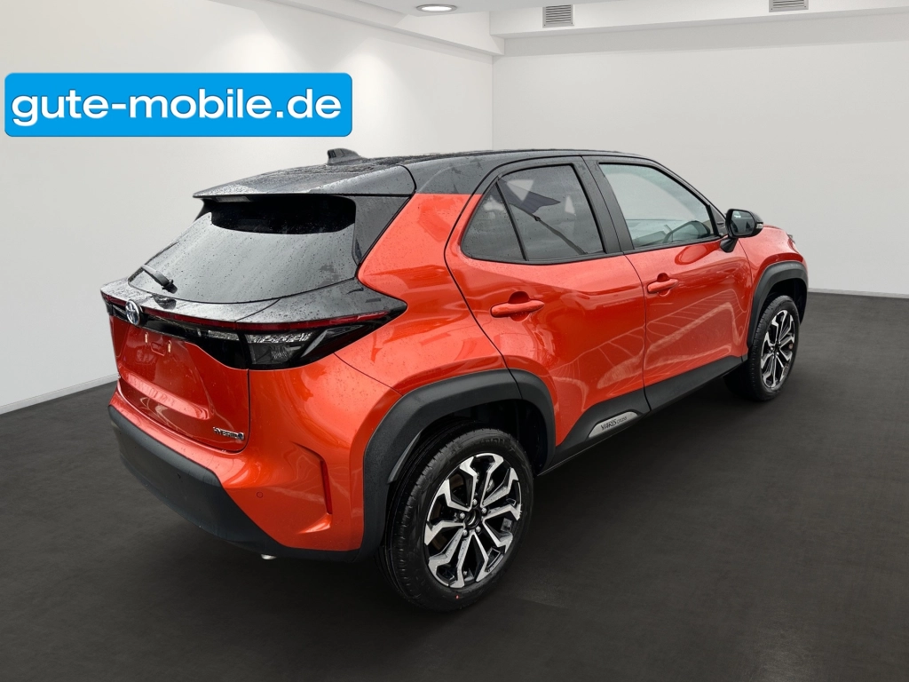 Toyota Yaris Cross 5-Türer Spicy Edition 1,5-l-VVT-iE Hybrid Syst. 
85kW (116 PS) CVT (4x2)