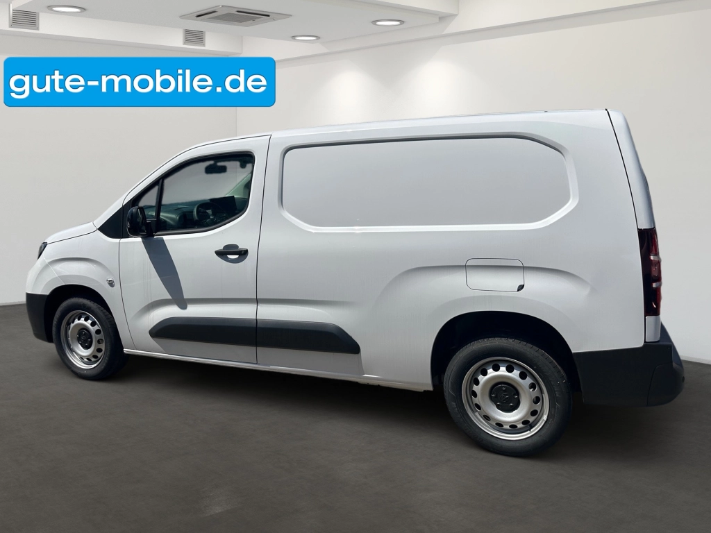 Toyota Proace City L2 verblecht 4-türig Meister 1,5 D-4D 96 KW (130 PS) Start/Stop 6-Gang-Schaltgetriebe