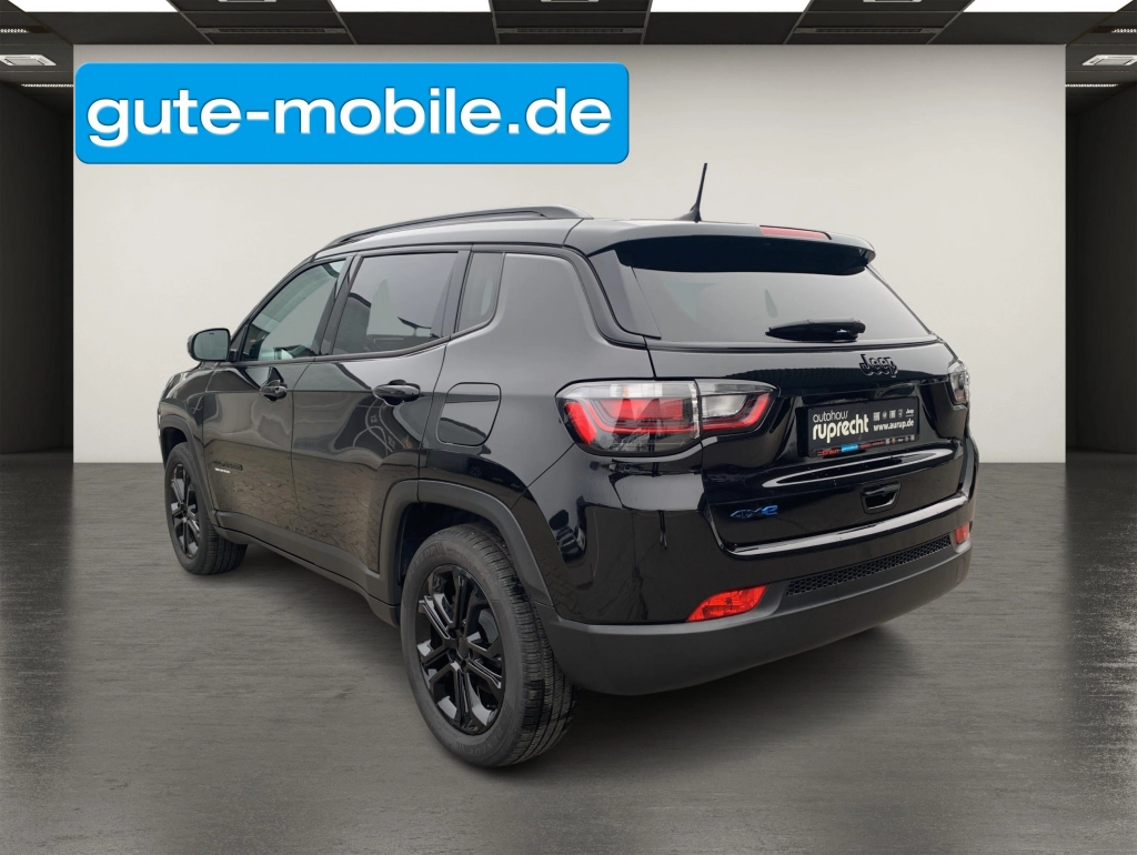 Jeep Compass Upland Plug-In Hybrid 4WD